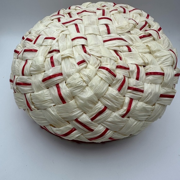 Vintage Red and White Woven Hat with Bow - Picture 3 of 10